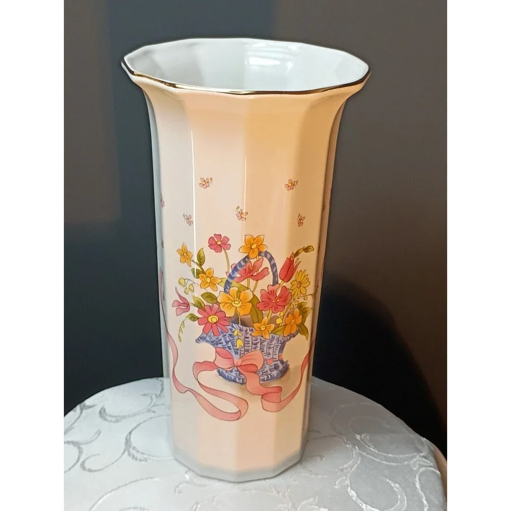 White Vtg Flower Basket Vase 9